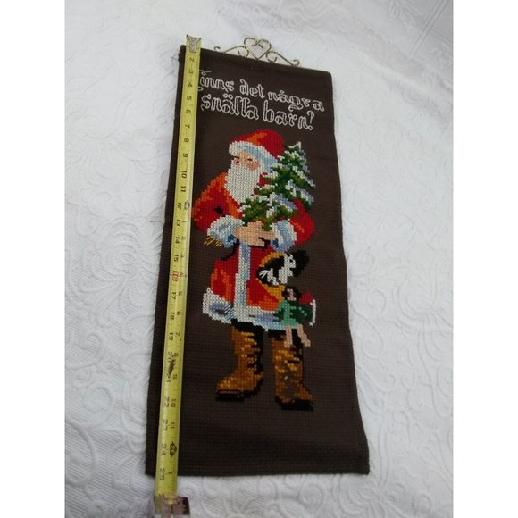 Vtg Swedish Handmade Xmas Santa Tapestry  ' Are There Any Children Please' Decor - Picture 3 of 8